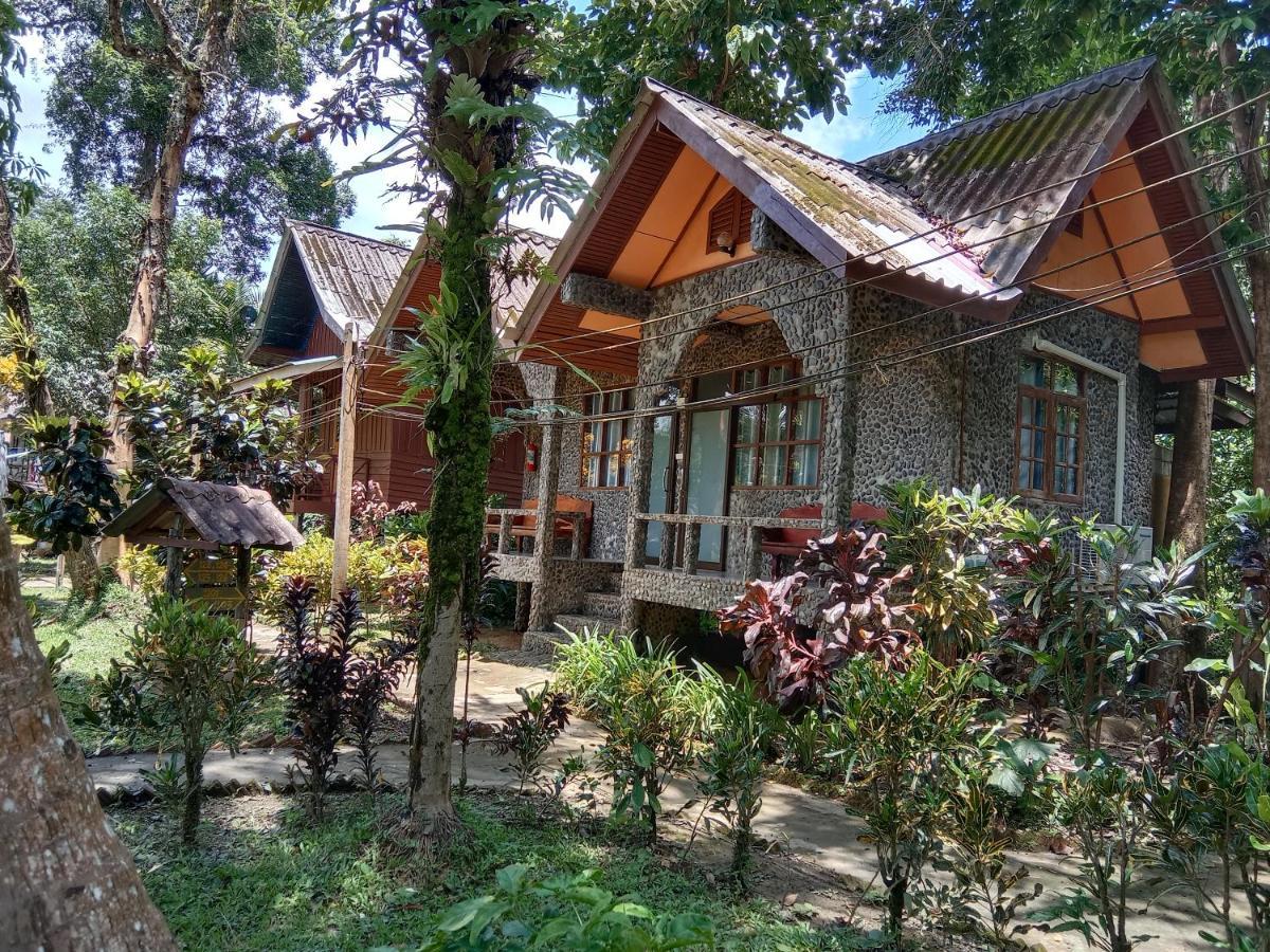 Tree Tops River Huts Khao Sok National Park Экстерьер фото