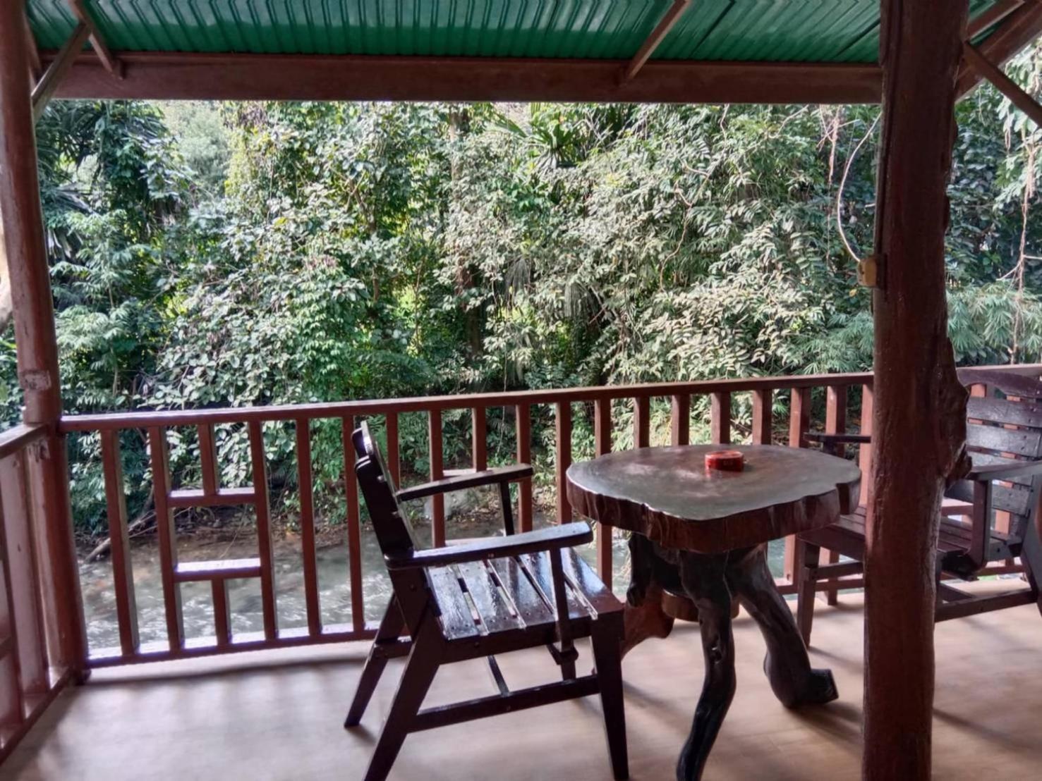 Tree Tops River Huts Khao Sok National Park Экстерьер фото